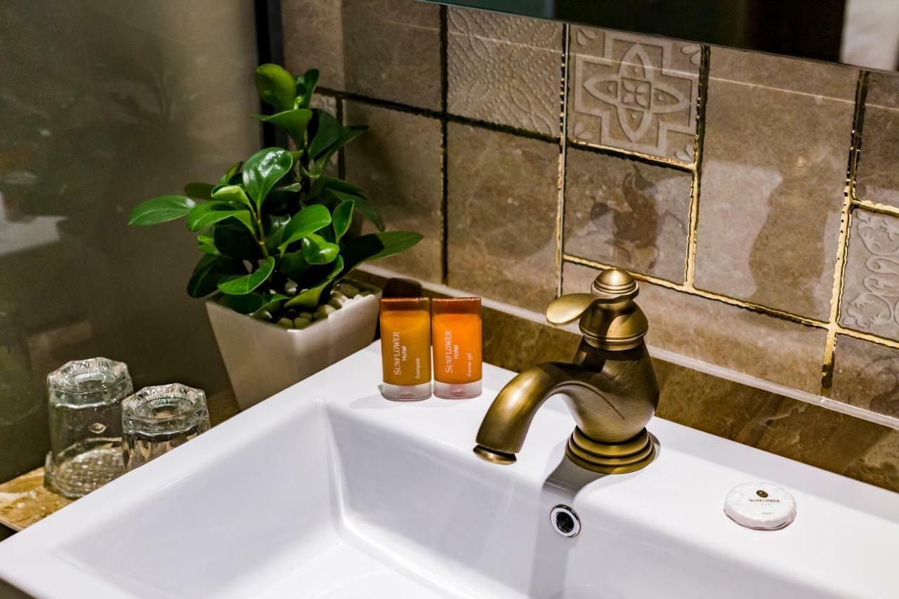 Sunflower Cbq Hotel TP. Hồ Chí Minh Ngoại thất bức ảnh